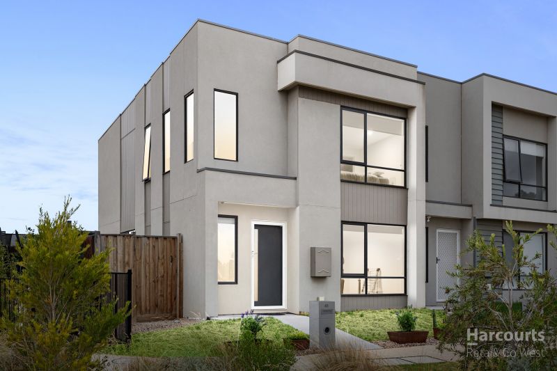 41 Bayview Walk, Thornhill Park