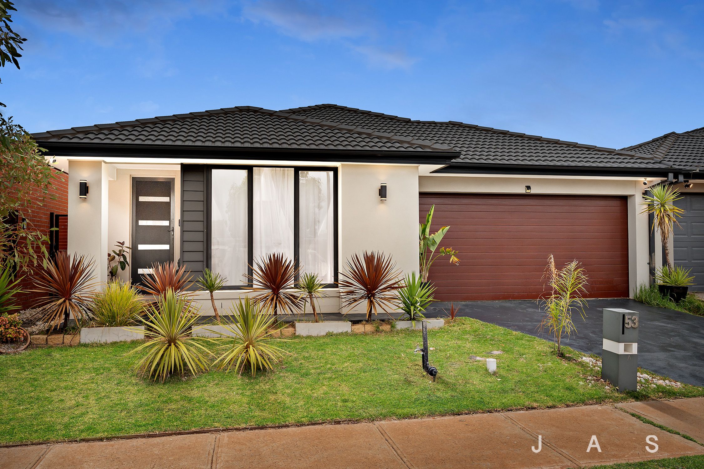 53 Morningside Drive Thornhill Park VIC, Thornhill Park - Thumbnail 2