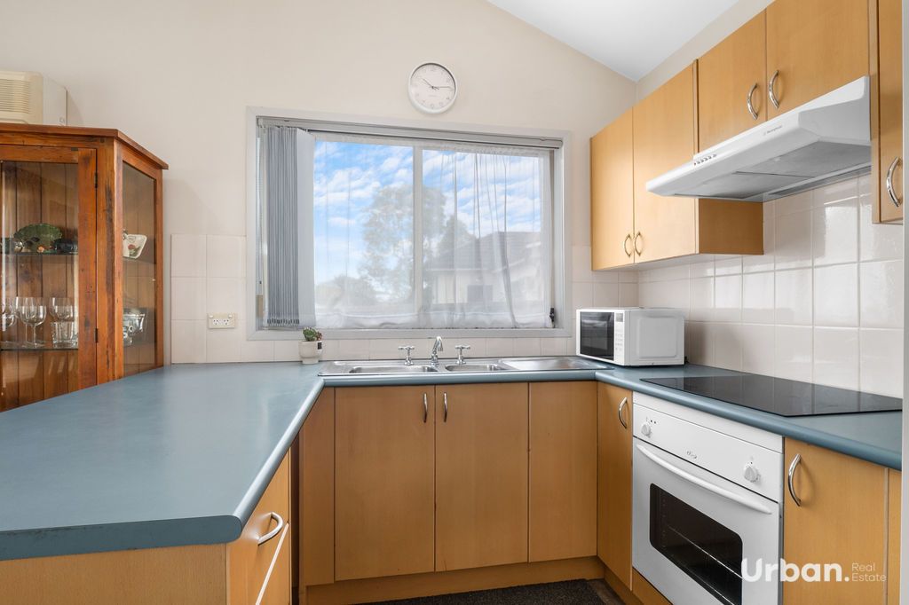 South Windsor 2/95B Mileham Street