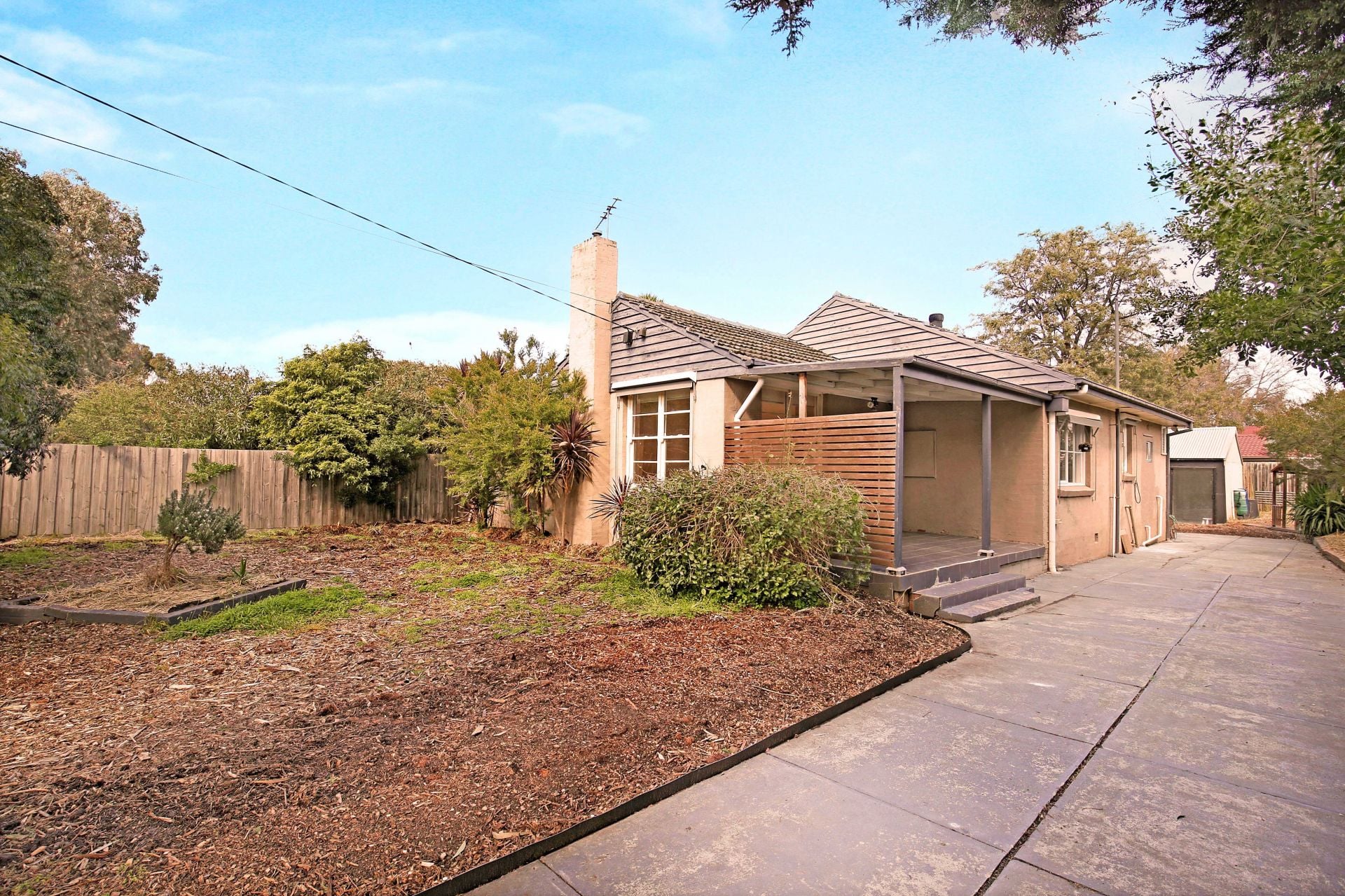Beautifully Updated Three-Bedroom Family Home with Outdoor Studio!