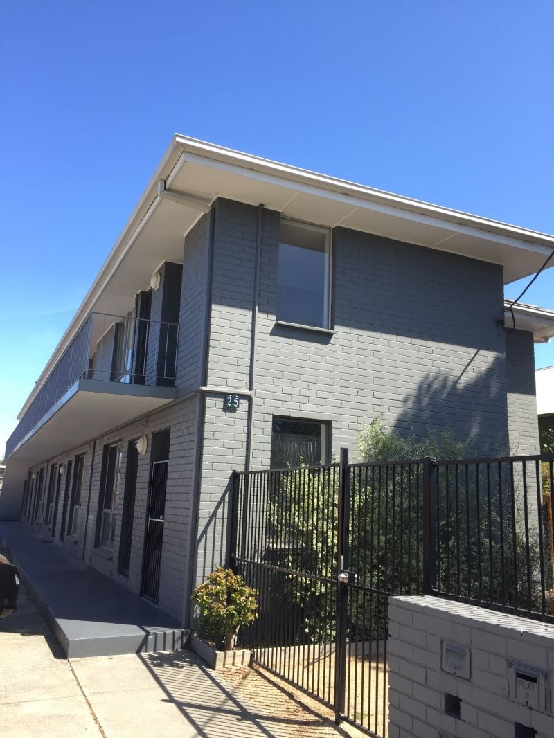 1/25 Spencer Street, Northcote