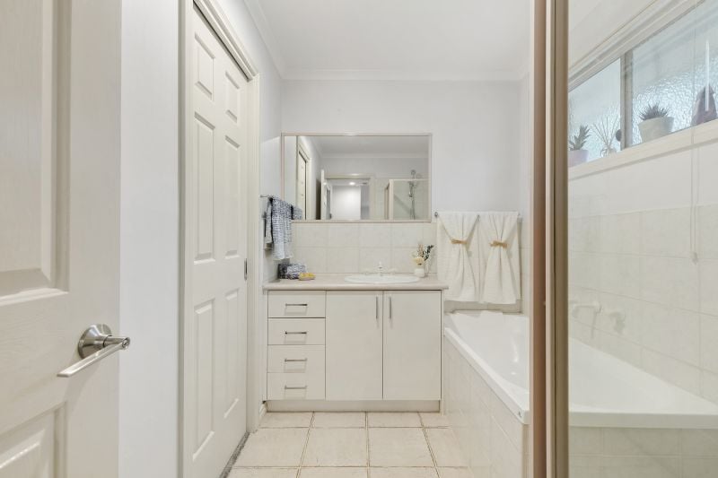 2/4 Grimwade Court, Epping