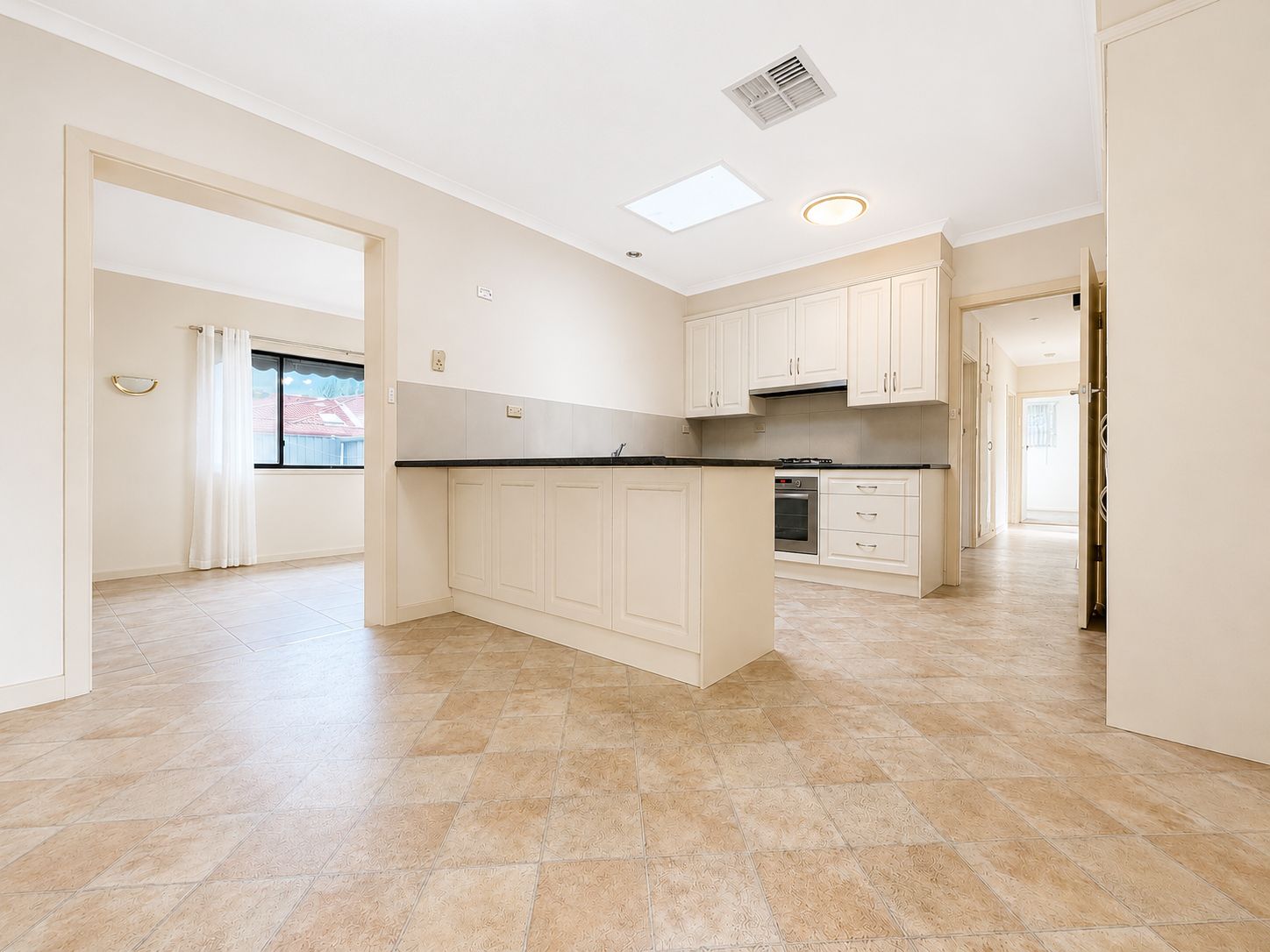 5 Mallan Street, Findon SA 5023