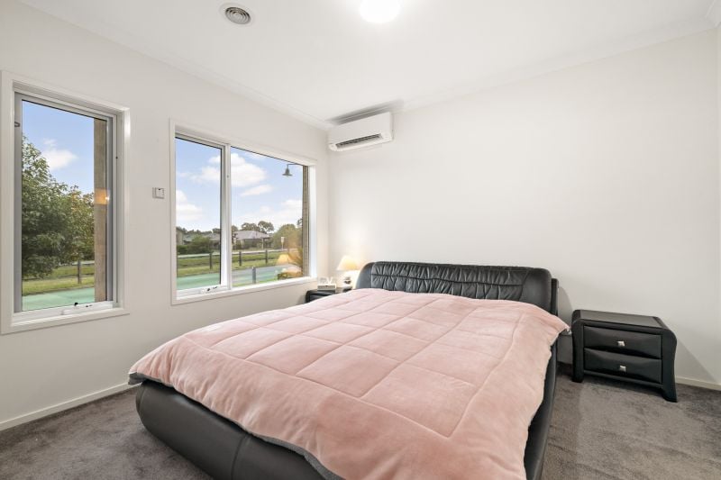 8 Massa Drive, Mernda