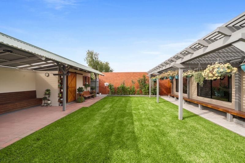 30 Melton Crescent, Lalor