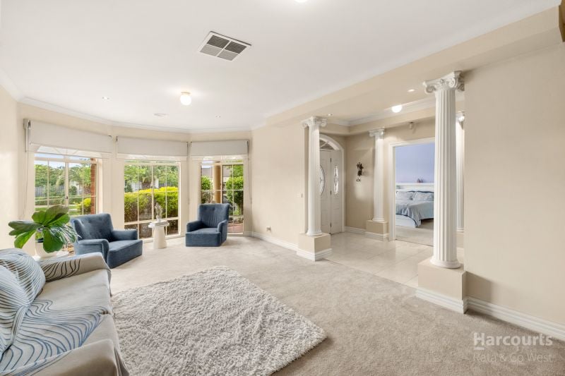 17 Carinya Boulevard, Burnside