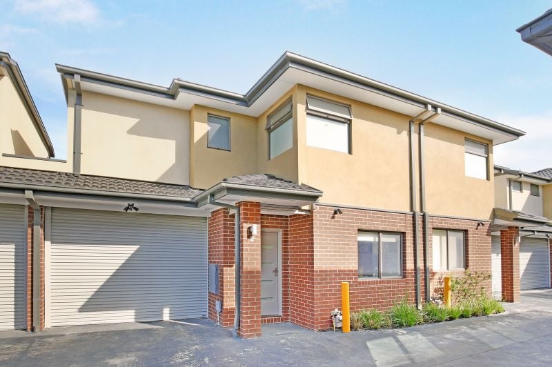 2/70 Messmate Street, Lalor