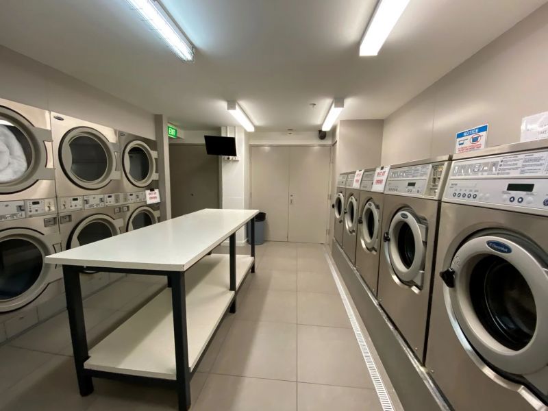 Prime City Location – Studio Apartment on Flinders Street