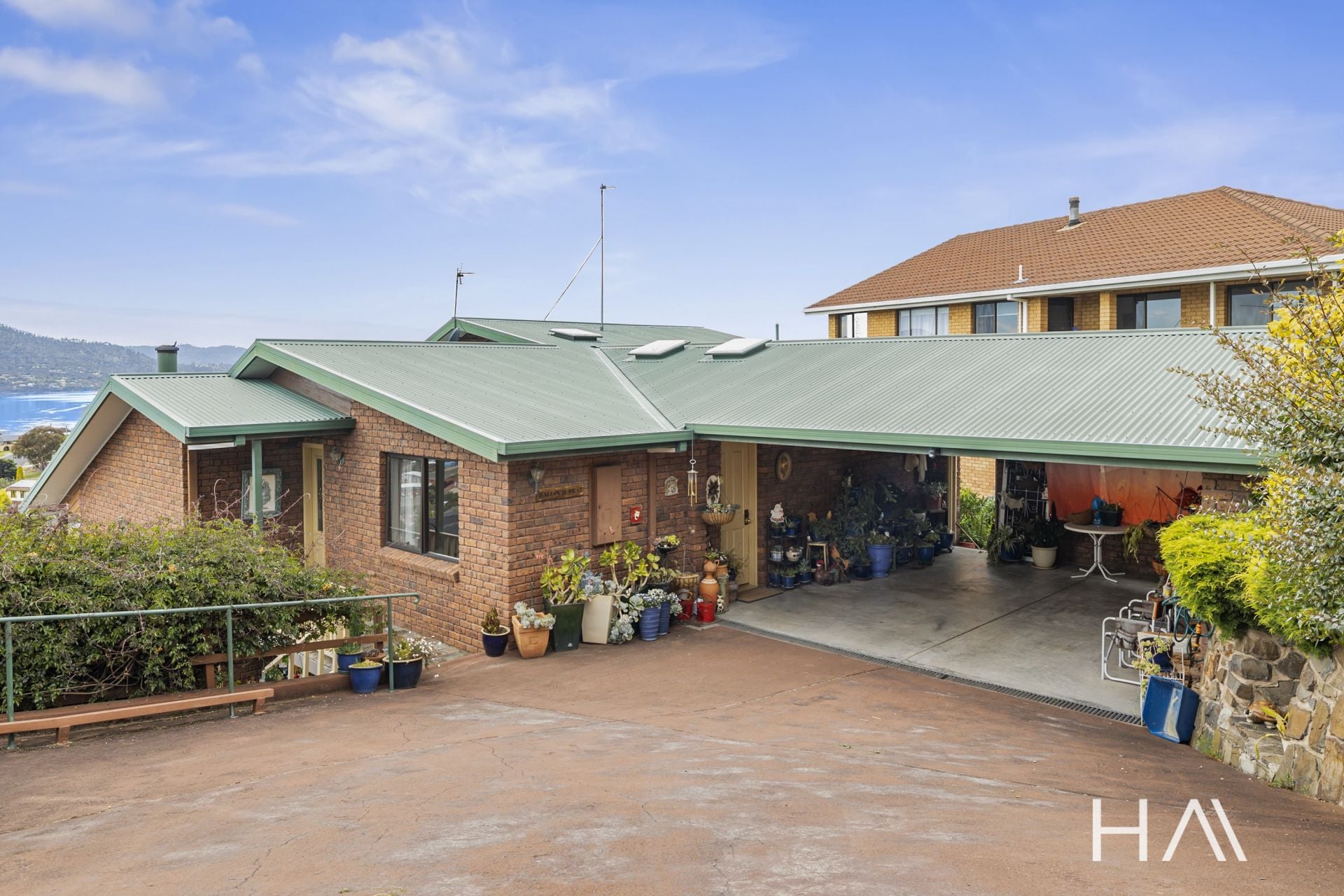 13 Nathan Street Berriedale, Berriedale - Thumbnail 3
