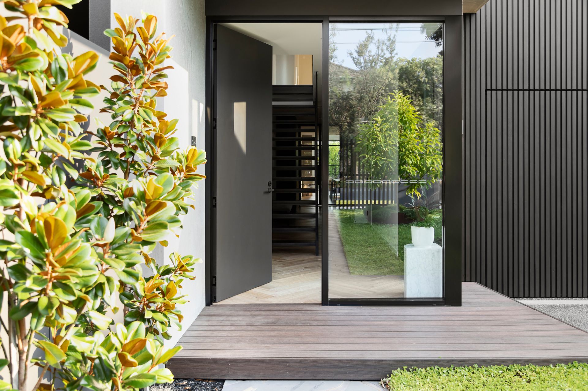 8 Mariemont Avenue, Beaumaris, Beaumaris - Thumbnail 2