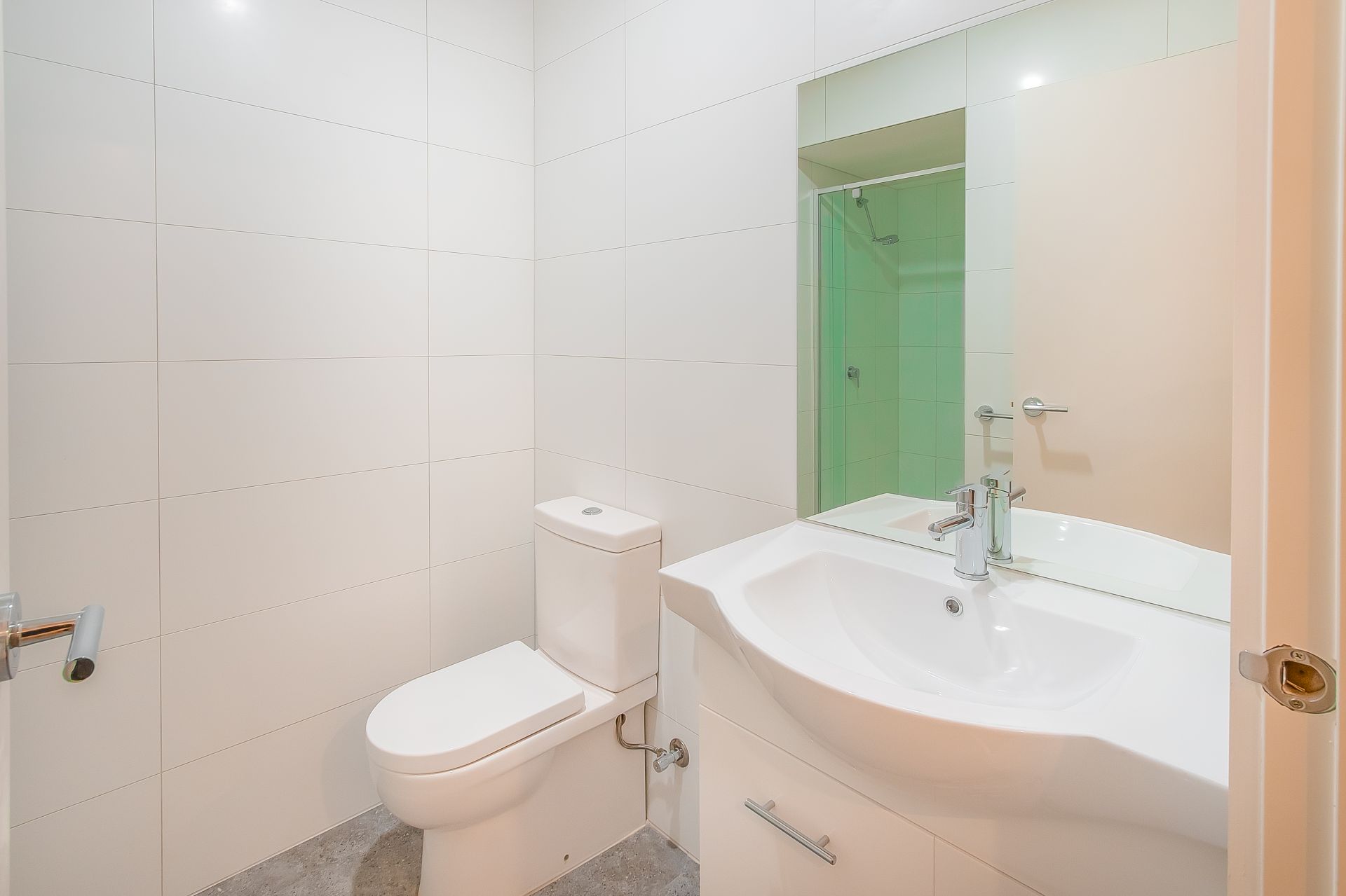 Luxury living in Prime Location!