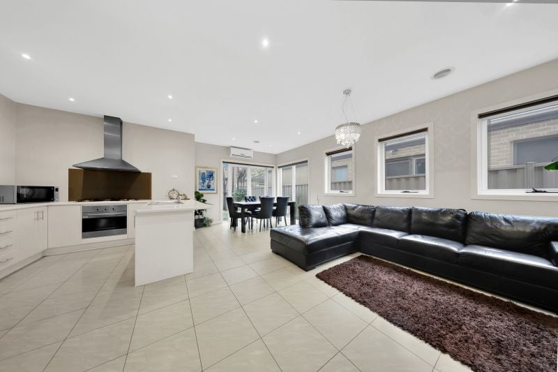 3 Granite Outlook, Epping