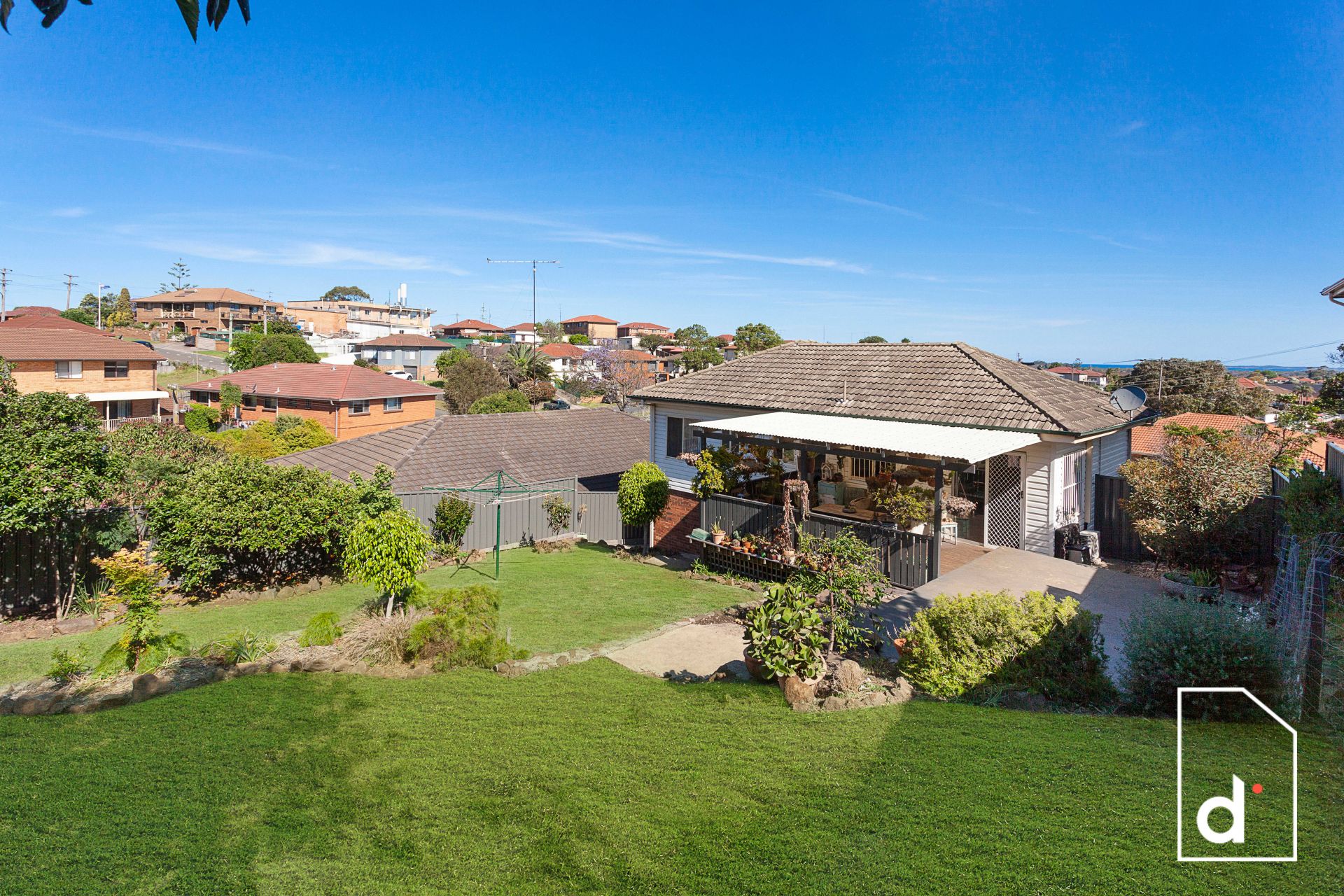 16 Karrabah Crescent, Lake Heights NSW