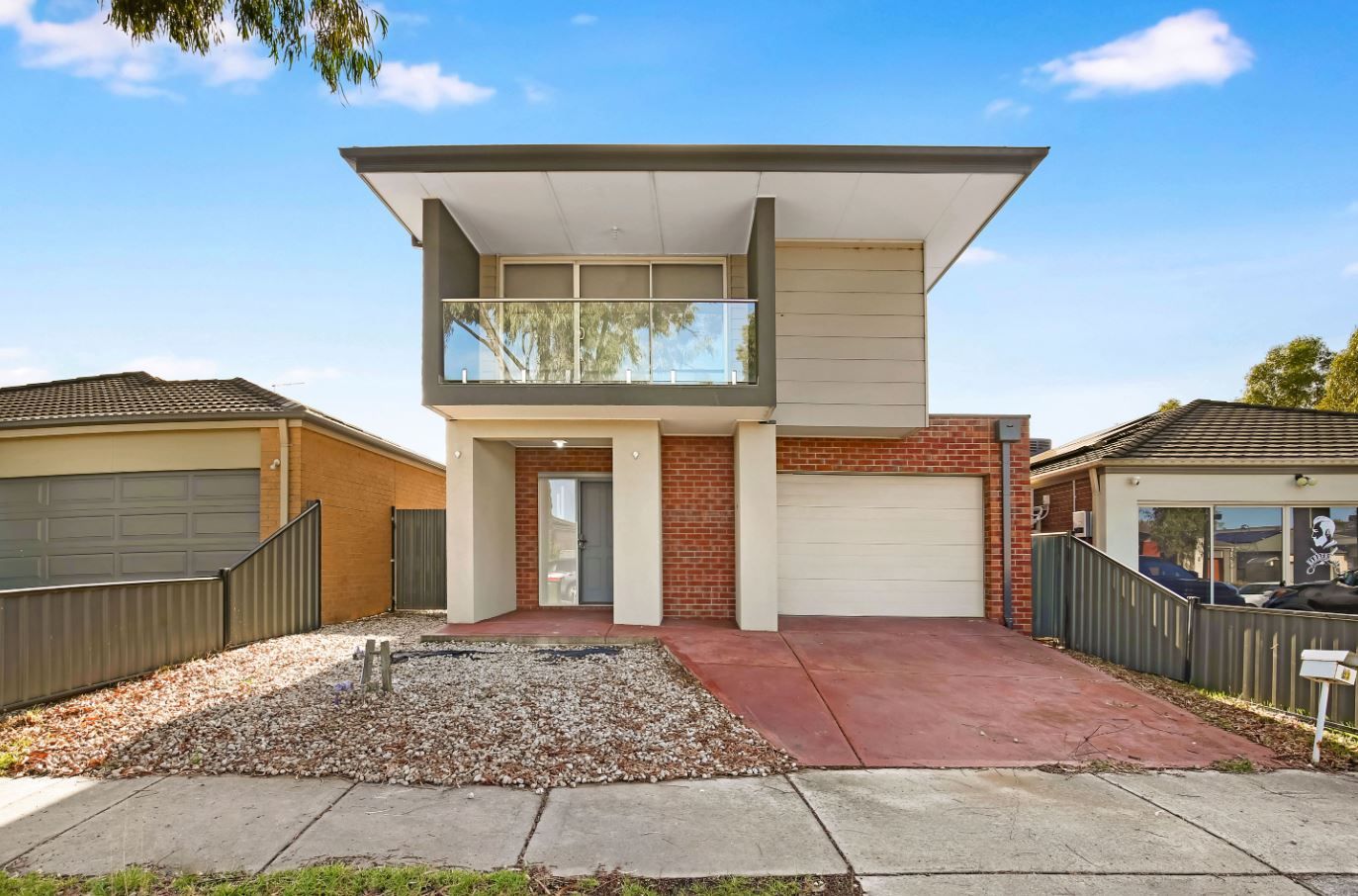 SPACIOUS FAMILY HOME!!