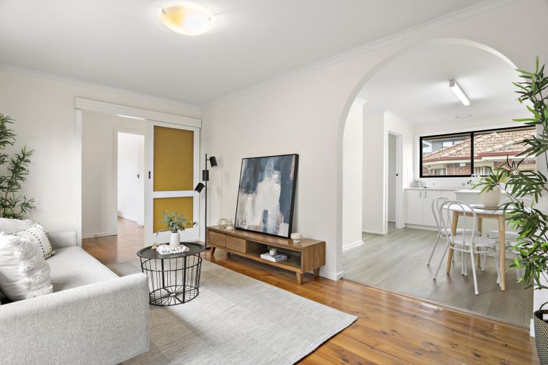 2/10 Goulburn Avenue, Reservoir