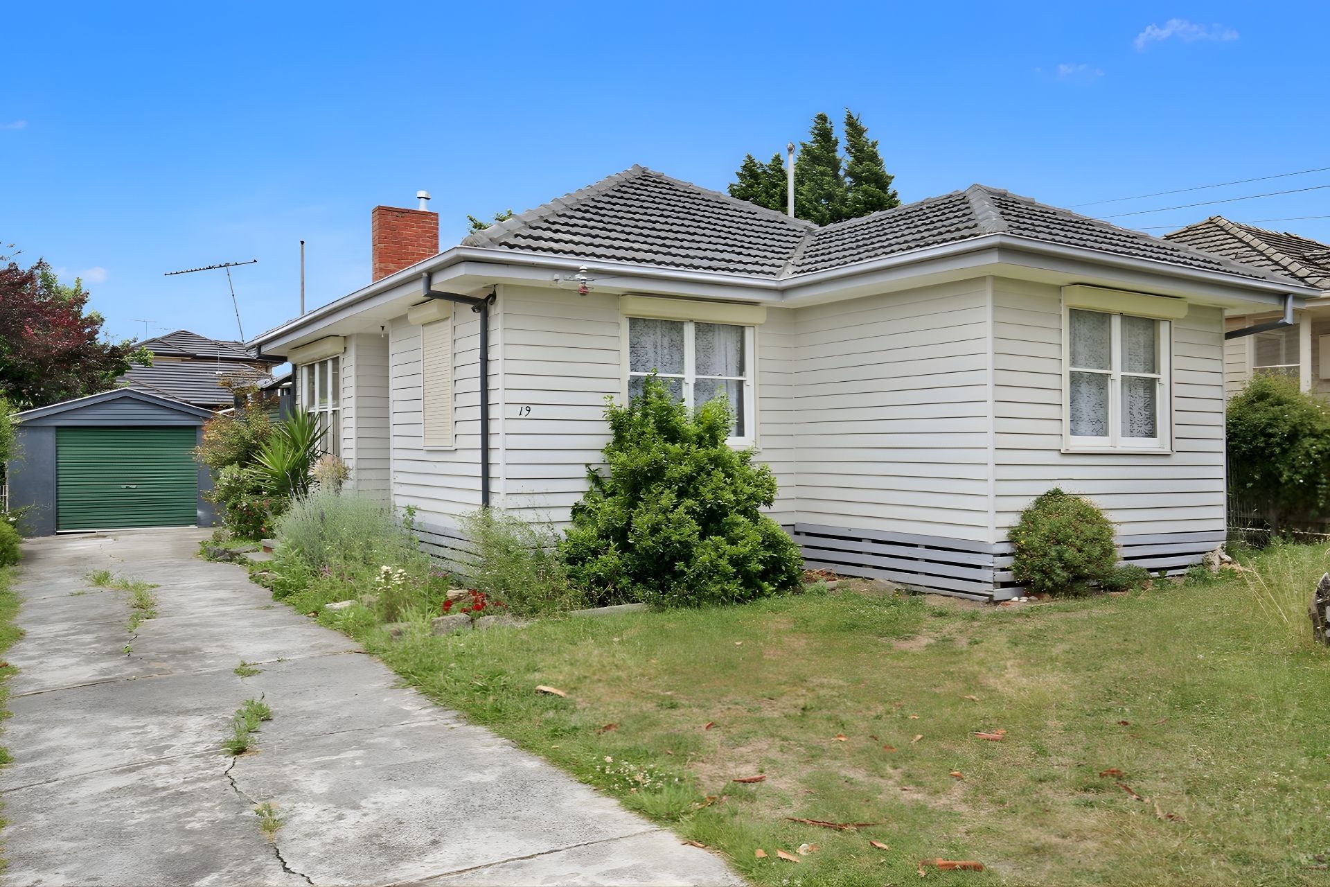 SOLD OFF-MARKET

Affordable Entry Into A Highly Sought-After Locale