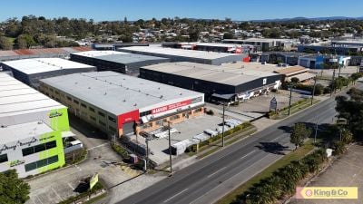 Main Road Exposure with Yard!