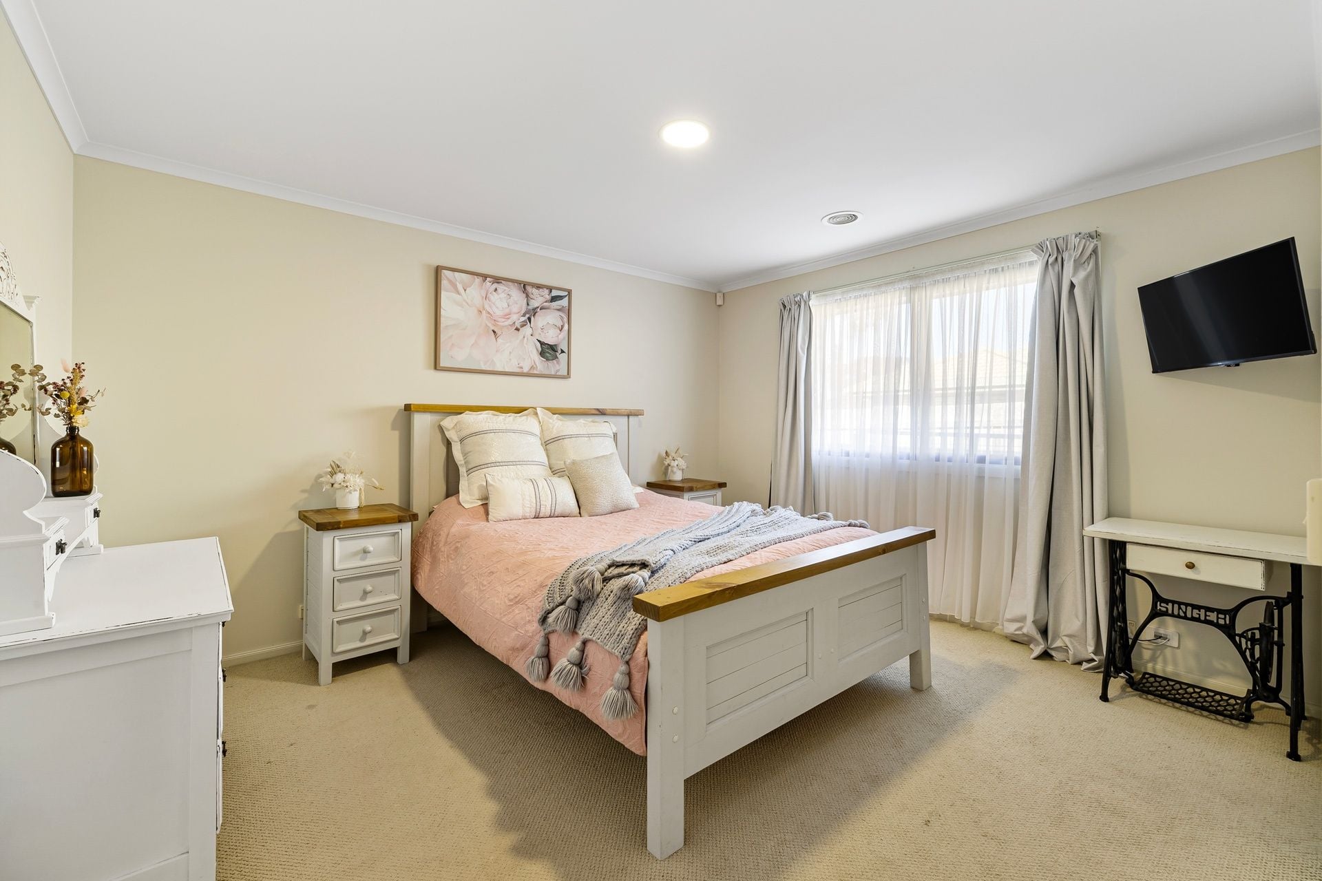10 Moondarra Street, Amaroo ACT, Amaroo - Thumbnail 5