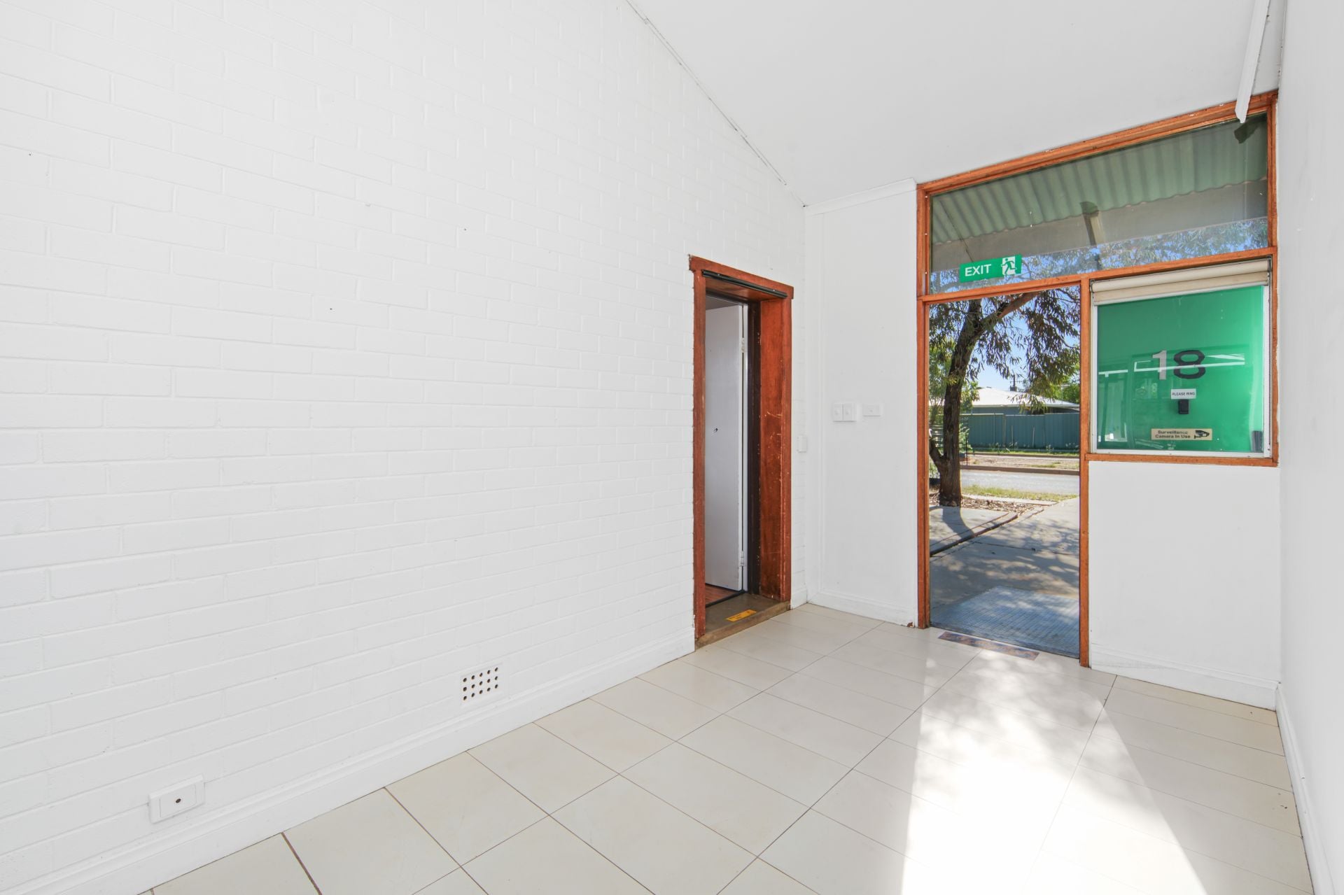 18 Warburton Street East Side NT, East Side - Thumbnail 2