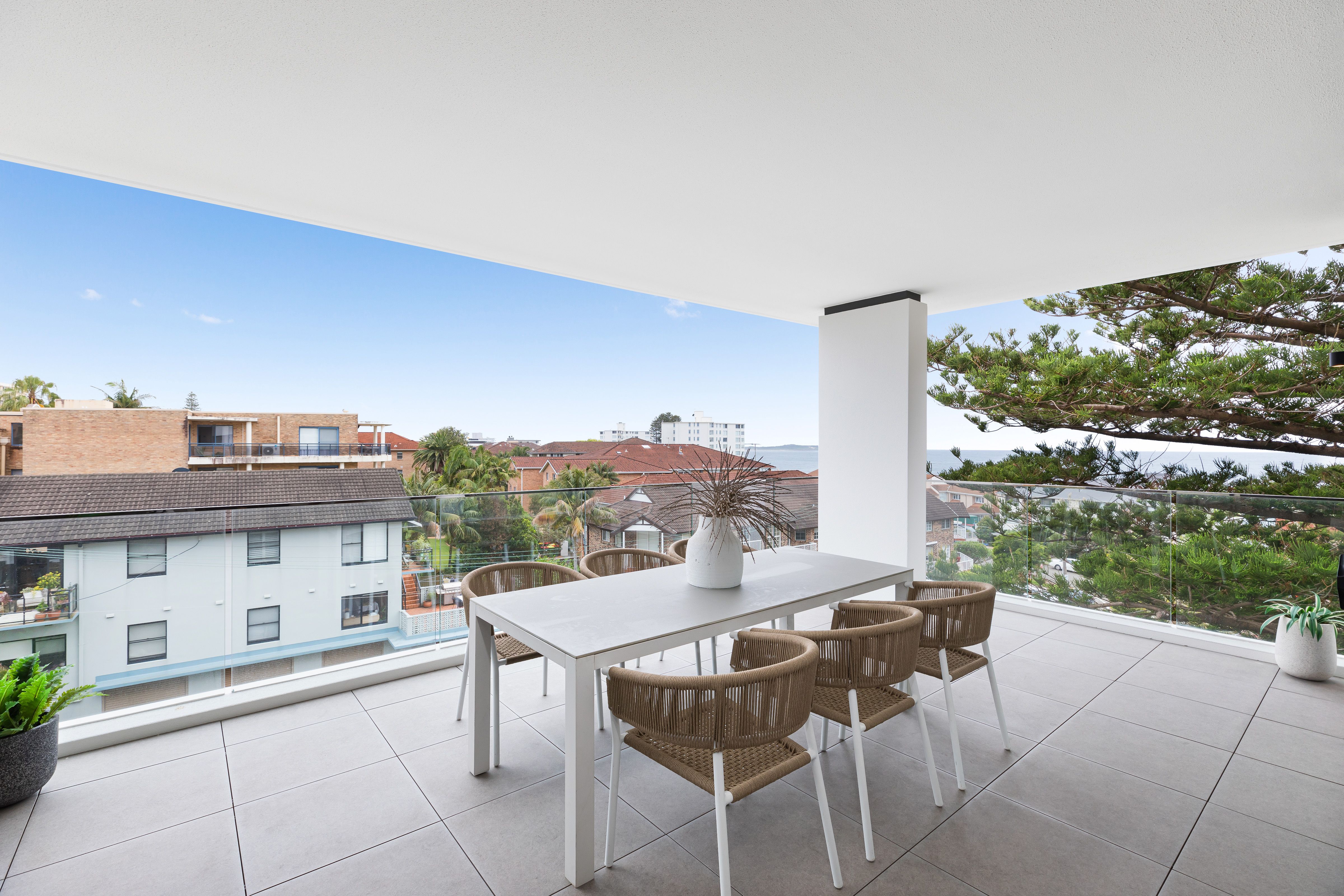 KALM 302/11a Coast Avenue CRONULLA 2230