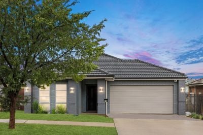 Bonner 10 Isabel Flick Street