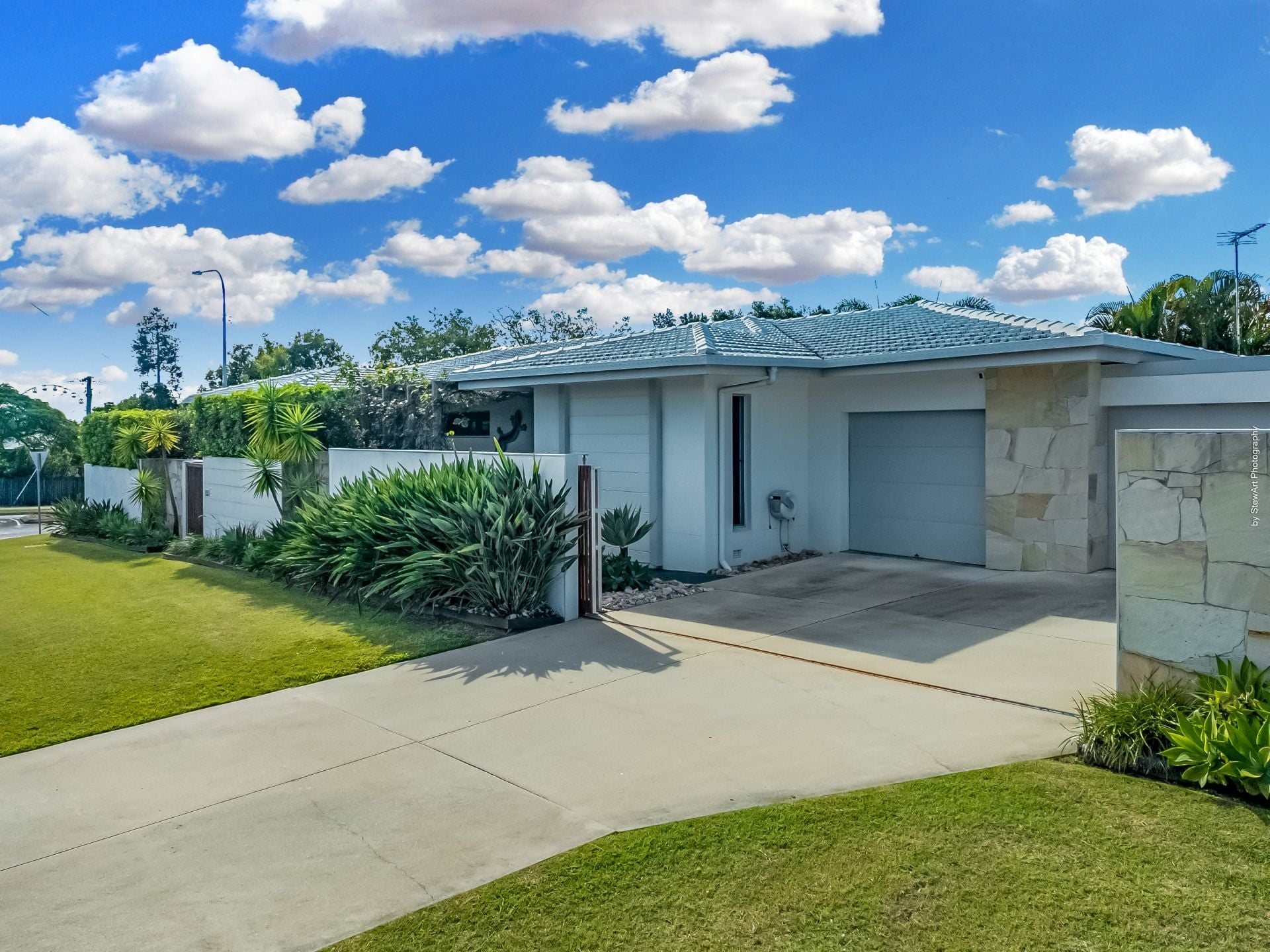 269 Torquay Terrace, Torquay - Thumbnail 2