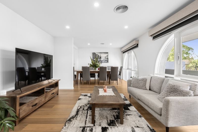 130 Hughes Parade, Reservoir