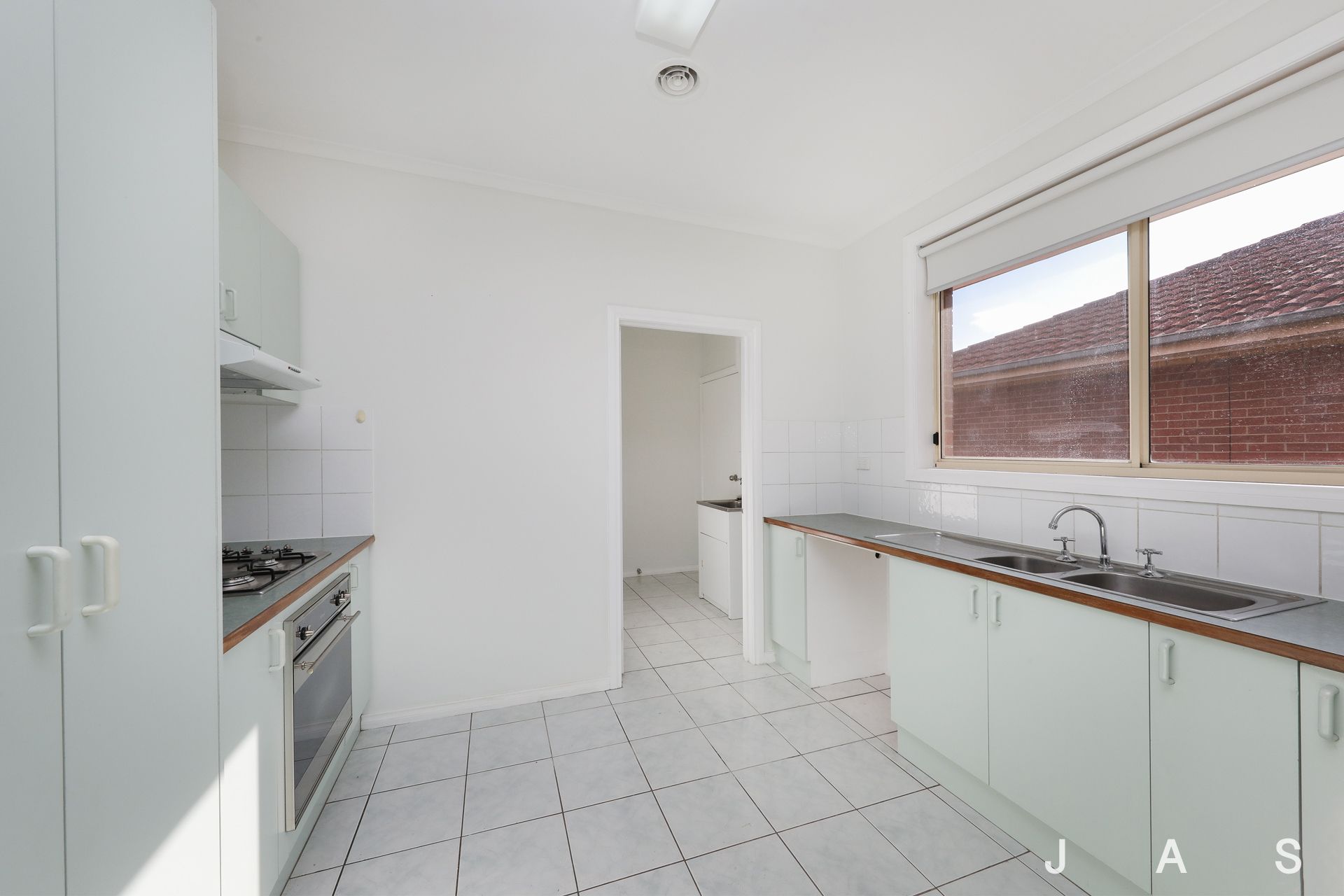 3/14 Chaumont Drive Avondale Heights VIC, Avondale Heights - Thumbnail 6