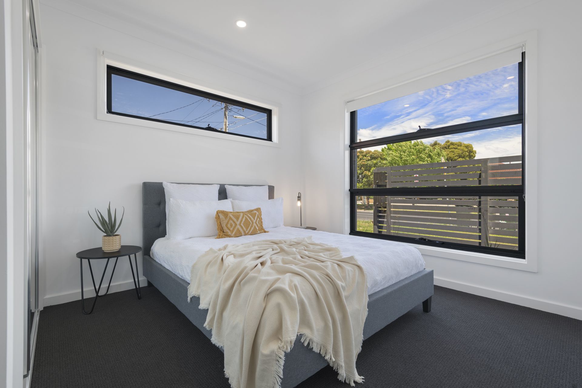 MODERN TOWNHOUSE IN PRIME LOCATION