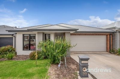30 Vasse Circuit, Mount Duneed
 
 
 $649,000 - $699,000, Mount Duneed $ - Thumbnail 2