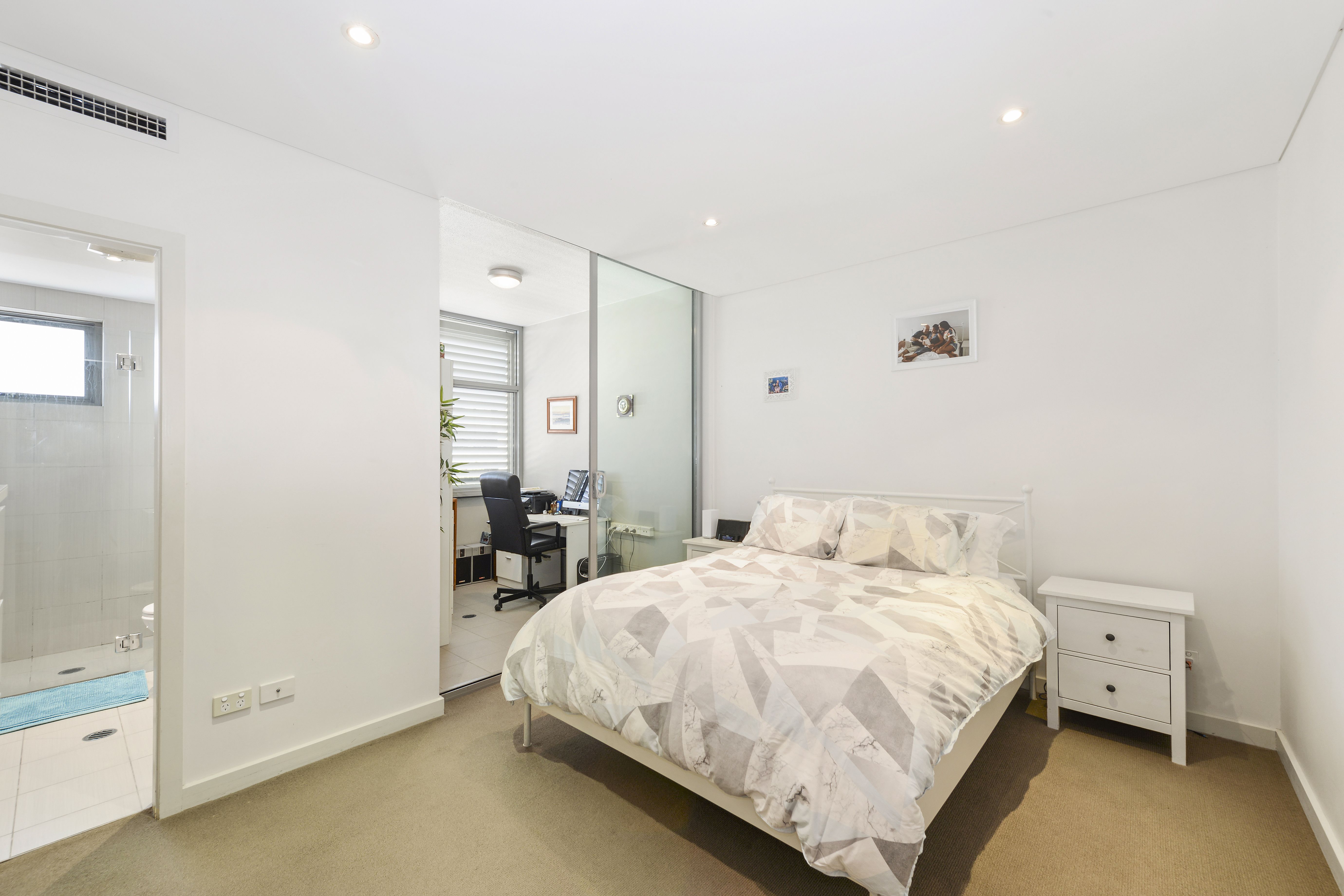 17/277 Kingsway CARINGBAH 2229