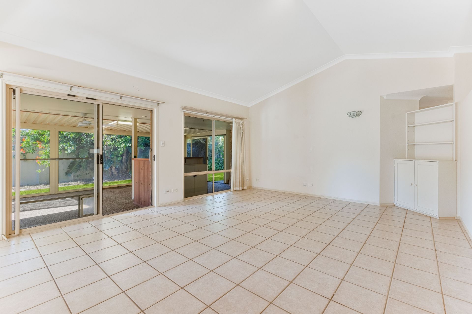 5 Ballymore Court Banora Point NSW, Banora Point - Thumbnail 4