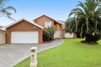 23 Carbon Crescent, Mill Park