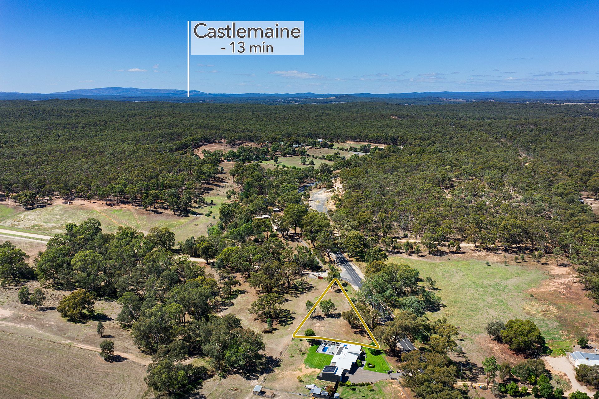 13 & 14/24-32 Gallway Street, Castlemaine - Thumbnail 3