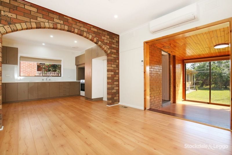 8 Waratah Street, Thomastown