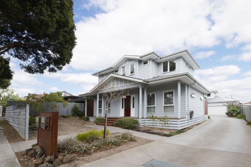 UNDER APPLICATION- NO FURTHER OPENS 
AS NEW TOWNHOUSE IN IDEAL LOCATION