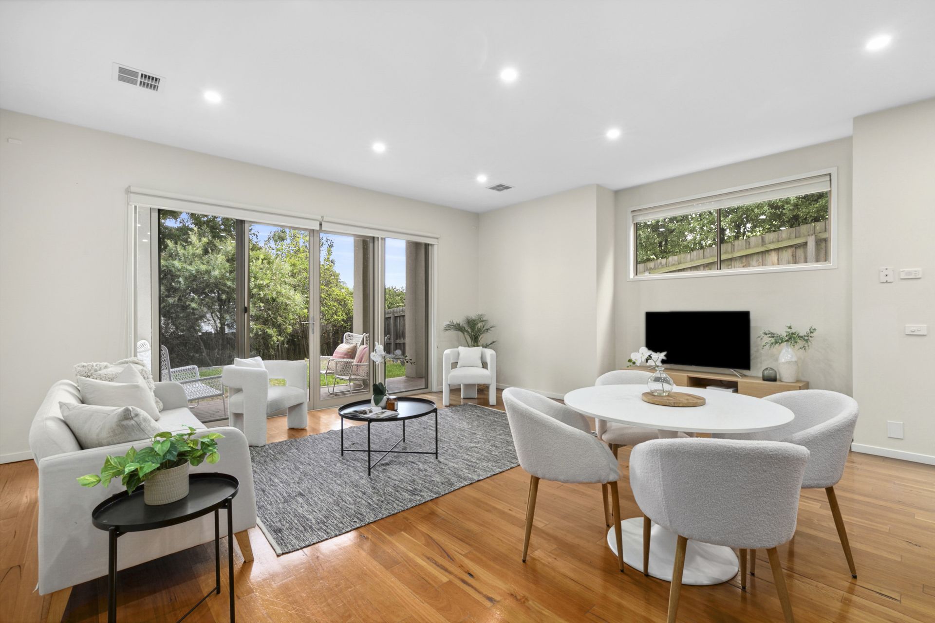 2/61 Austin Street, Newtown - Thumbnail 4