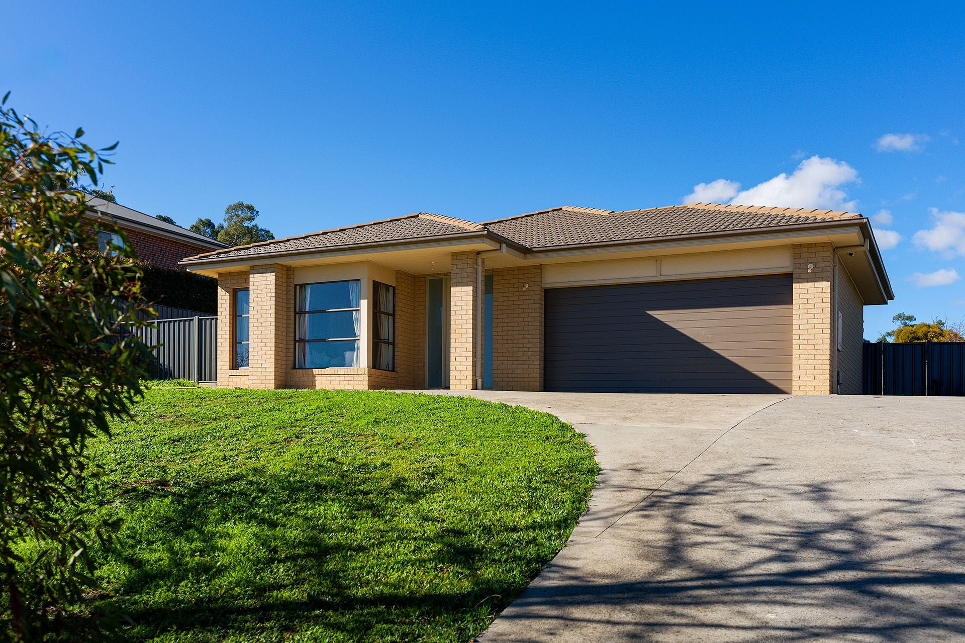 18 Penhallurick Street, Campbells Creek - Thumbnail 2