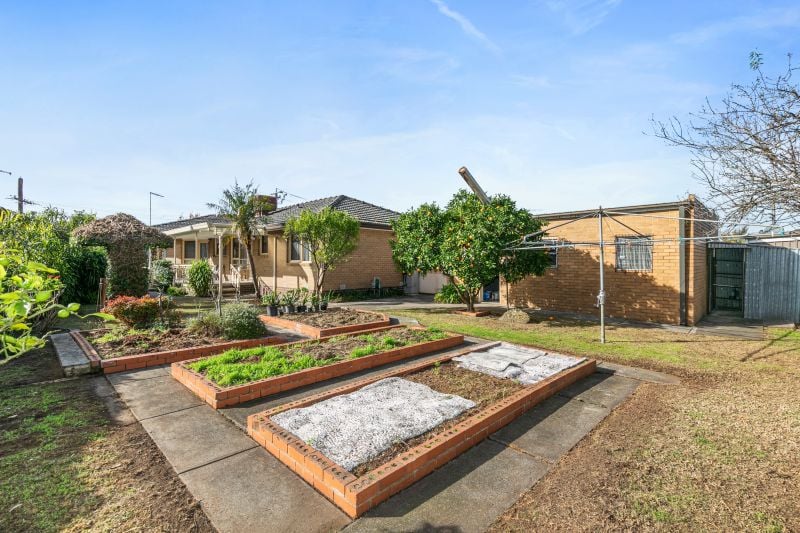 3 Kenna Drive, Lalor