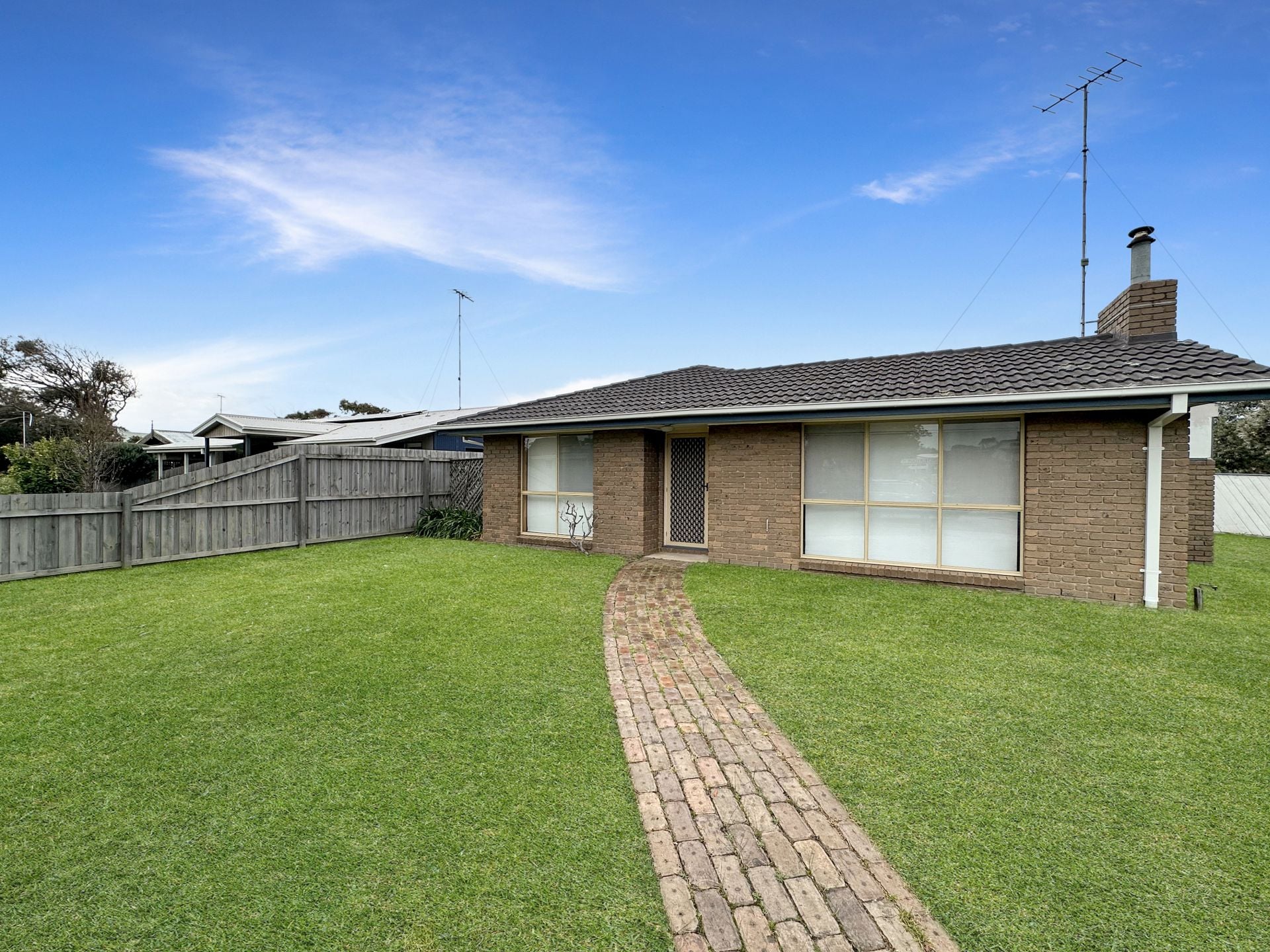 2 Endeavour Dr Torquay VIC, Torquay - Thumbnail 2