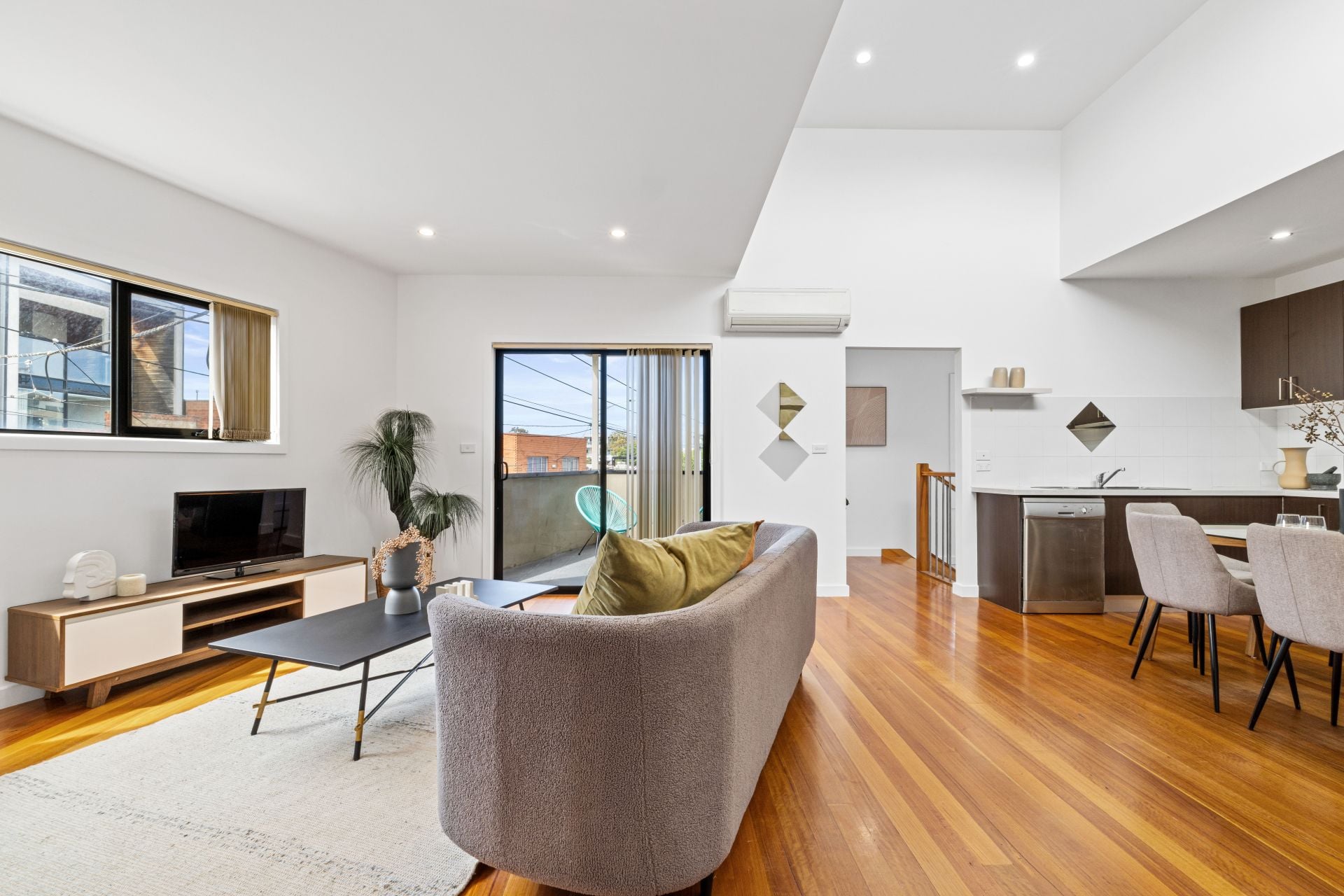 Spacious, Modern Living Over Two Levels