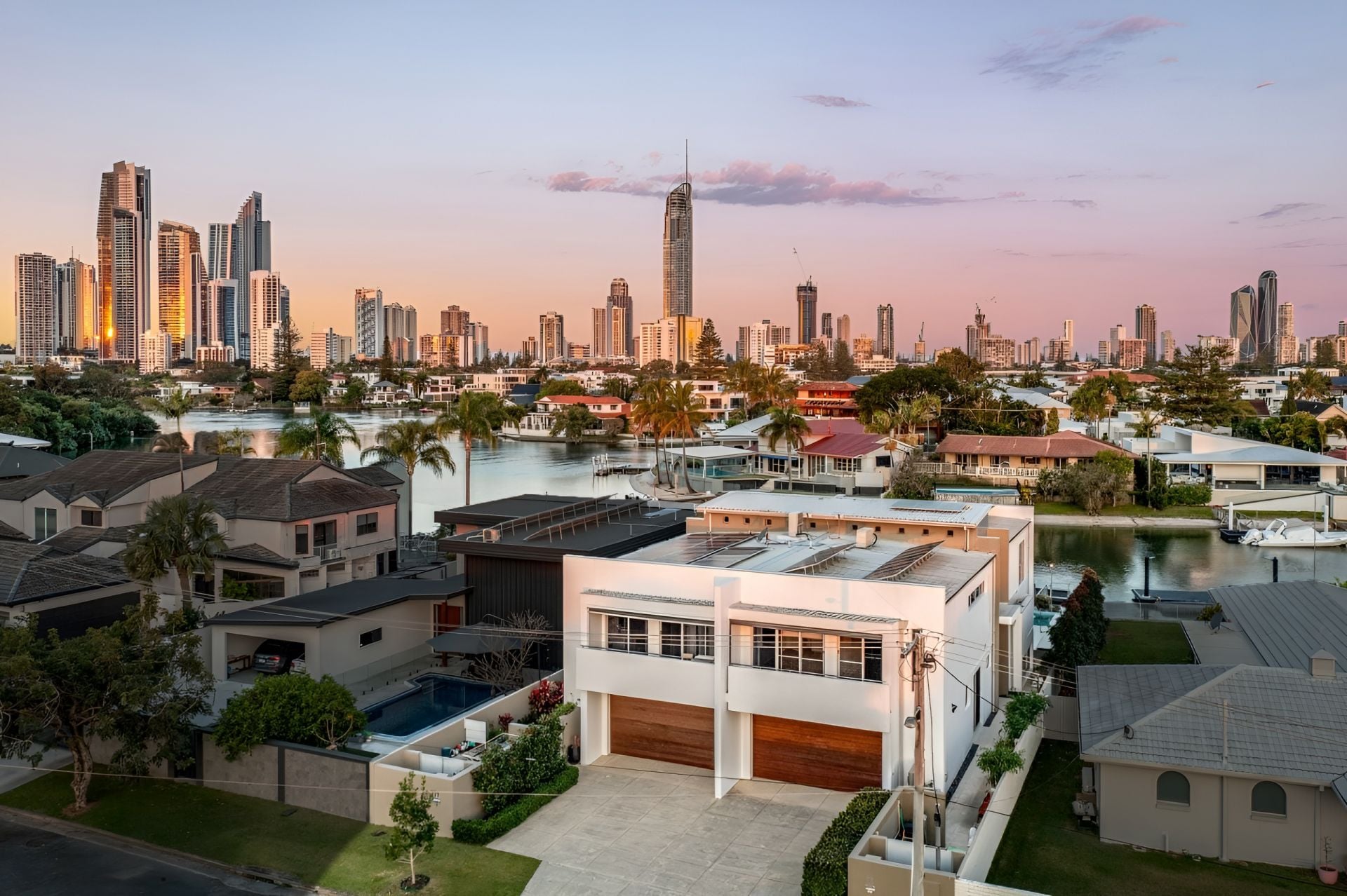 2/11 Inga Avenue, Surfers Paradise - Thumbnail 4