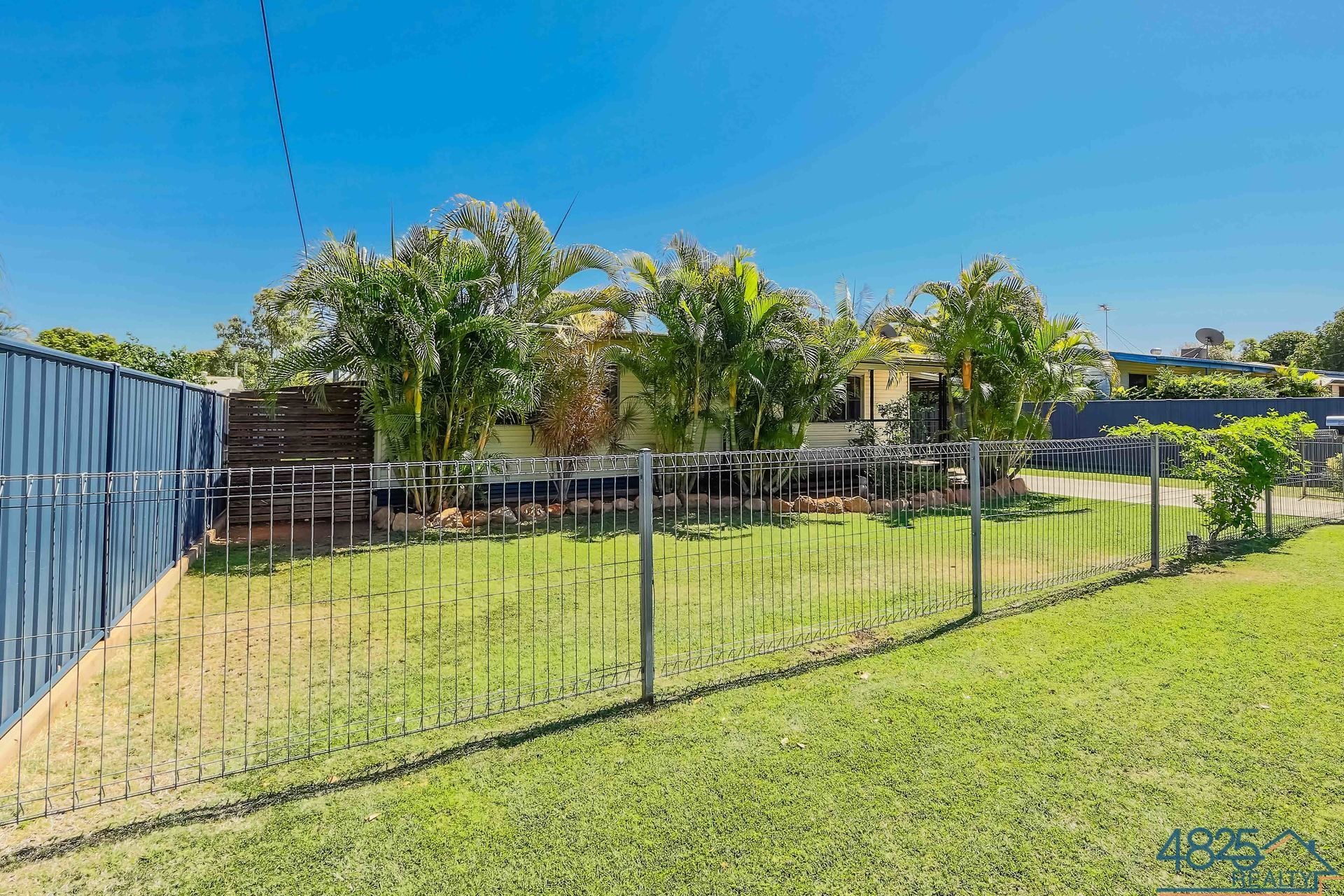 13 Cook Crescent Mount Isa QLD, Mount Isa City - Thumbnail 3
