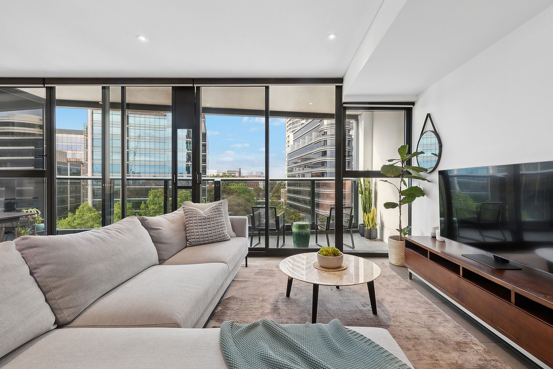 906/1 Marshall Avenue, St Leonards - Thumbnail 4