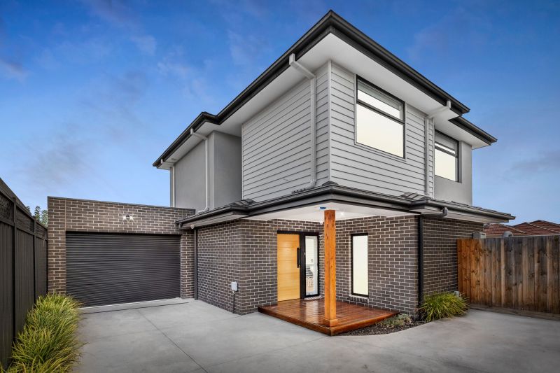 2/15 Travers Street, Thomastown