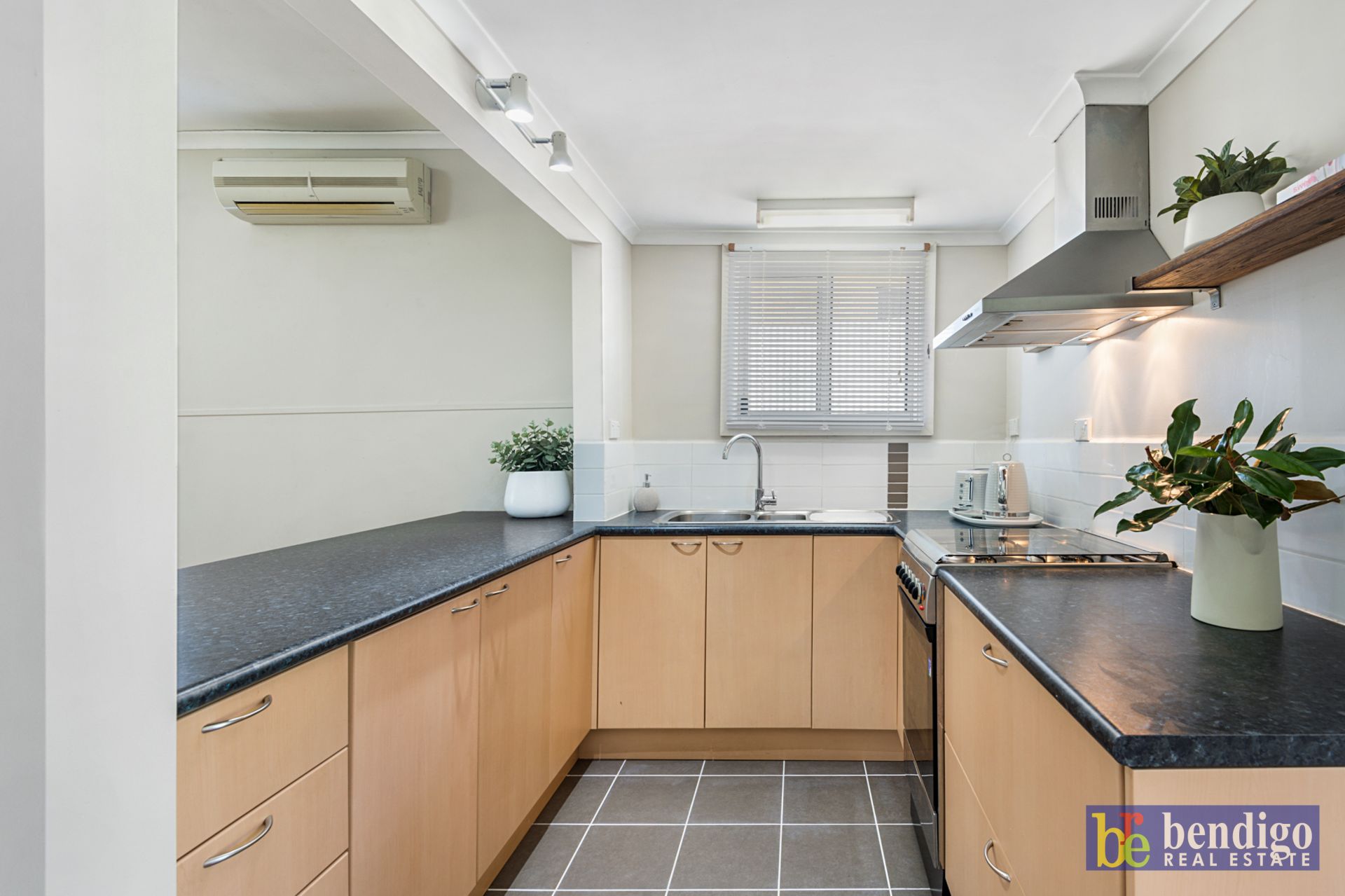 15 Black Street Long Gully VIC, Gully - Thumbnail 4