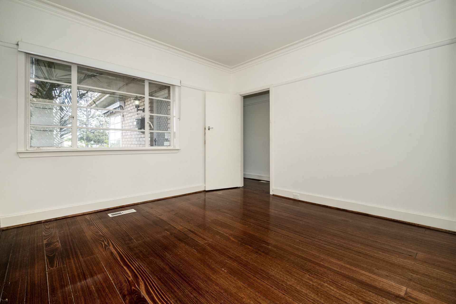Spacious Family Home in Prime Glenroy Location