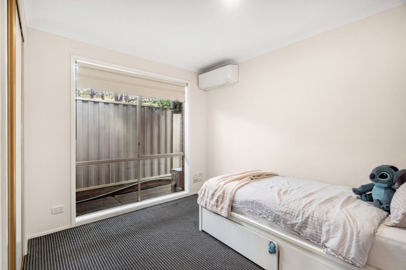 9 Marsden Walk, Roxburgh Park