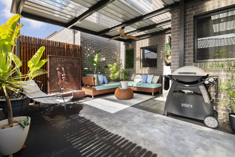 19 Lydgate Terrace, Epping