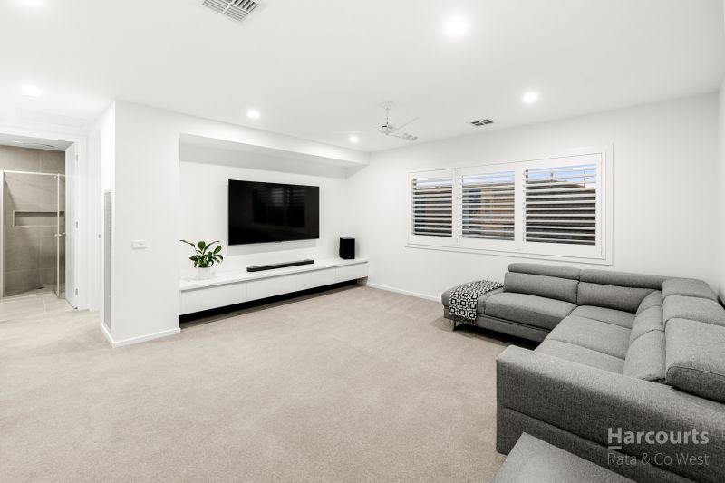 24 Stricta Circuit, Fraser Rise